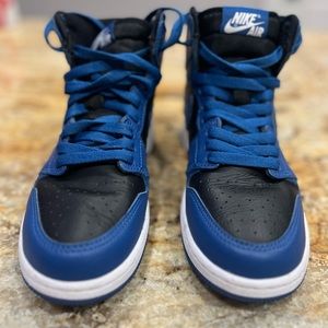 AIR JORDAN 1 RETRO HIGH OG GS
"Dark Marina Blue", Size 5Y